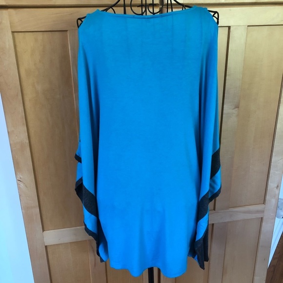 Capote blue oversized cold shoulder square Top Medium - Picture 4 of 7